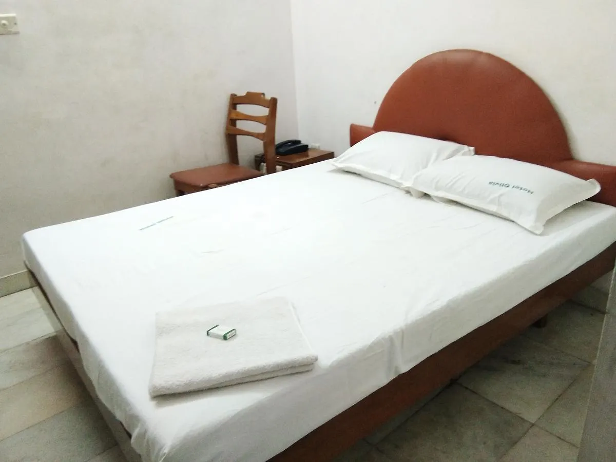 Hotel Olivia 트리반드룸
